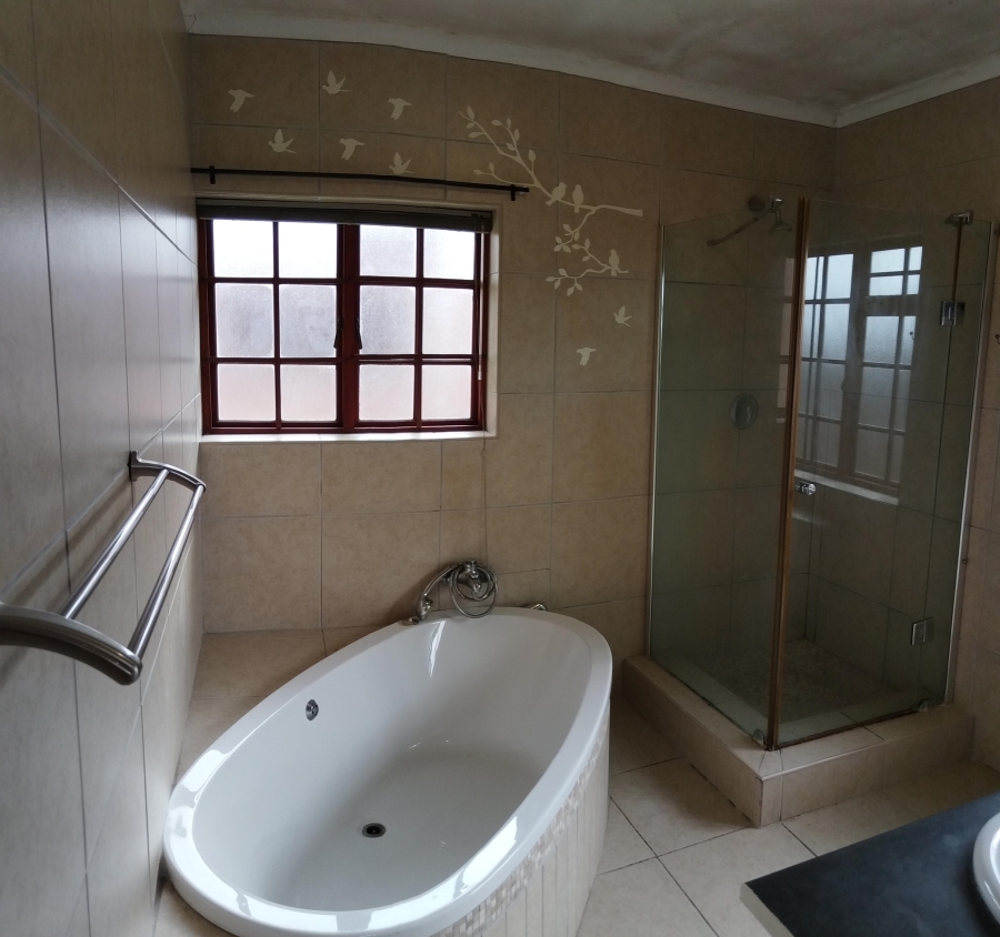 3 Bedroom Property for Sale in Azalea Park Eastern Cape